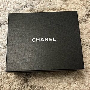 Empty Chanel shoe box. Pre-owned. Black.